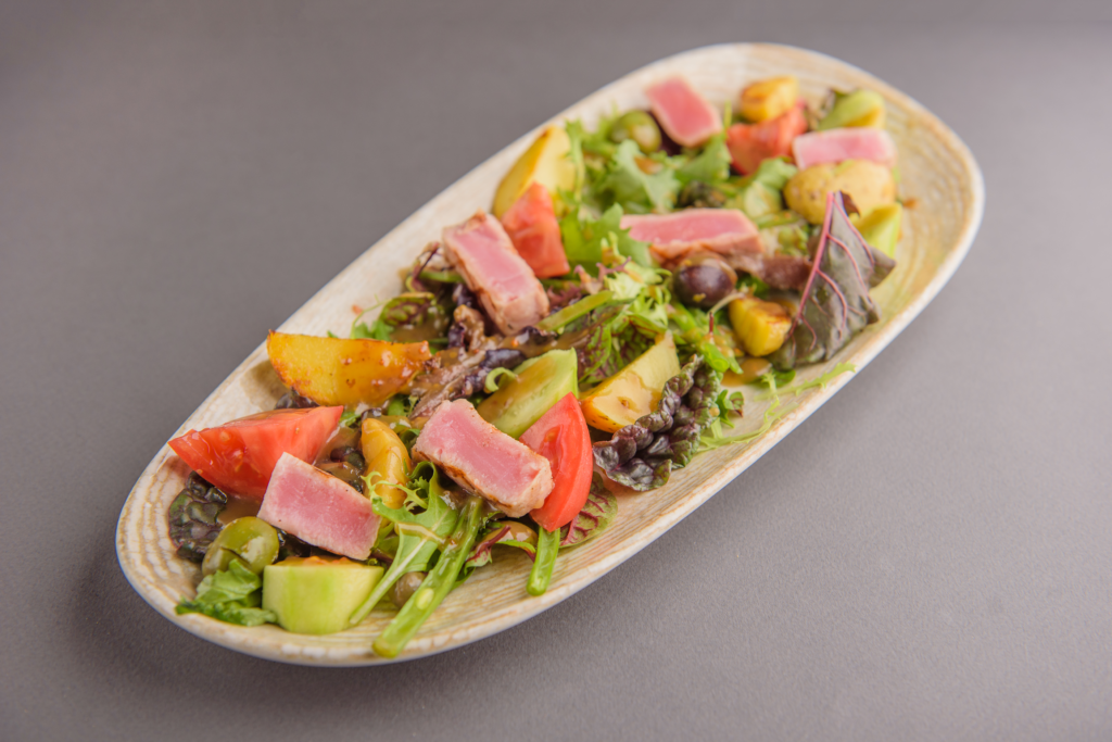 Фото 20 — Салат «Нисуаз»: изысканное блюдо с тунцом и овощами