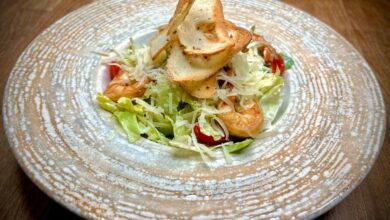 Photo of Салат «Цезарь» с креветками: изысканное блюдо с морепродуктами