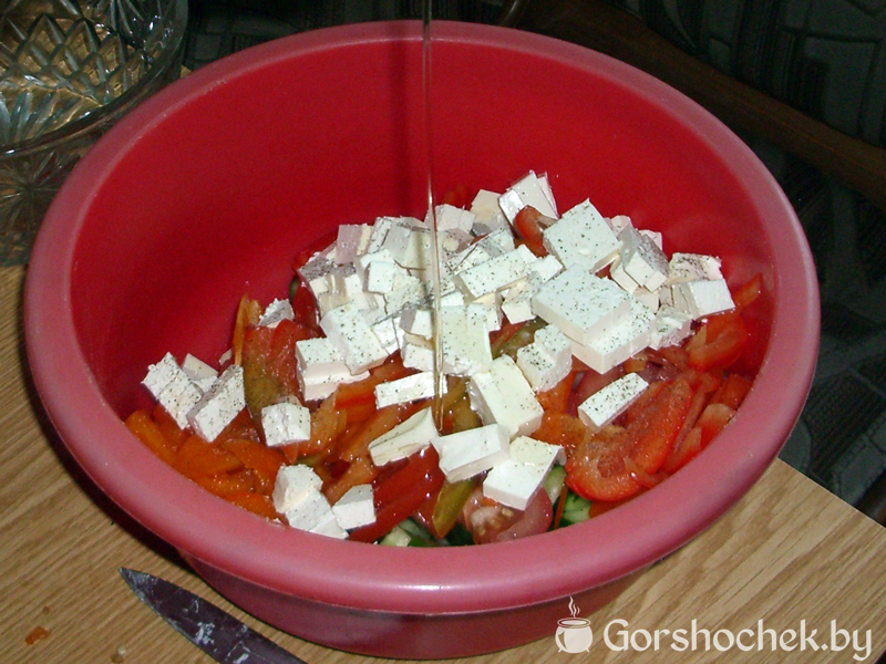 Фото 21 — Греческий салат с оливковым маслом: легкое и вкусное блюдо